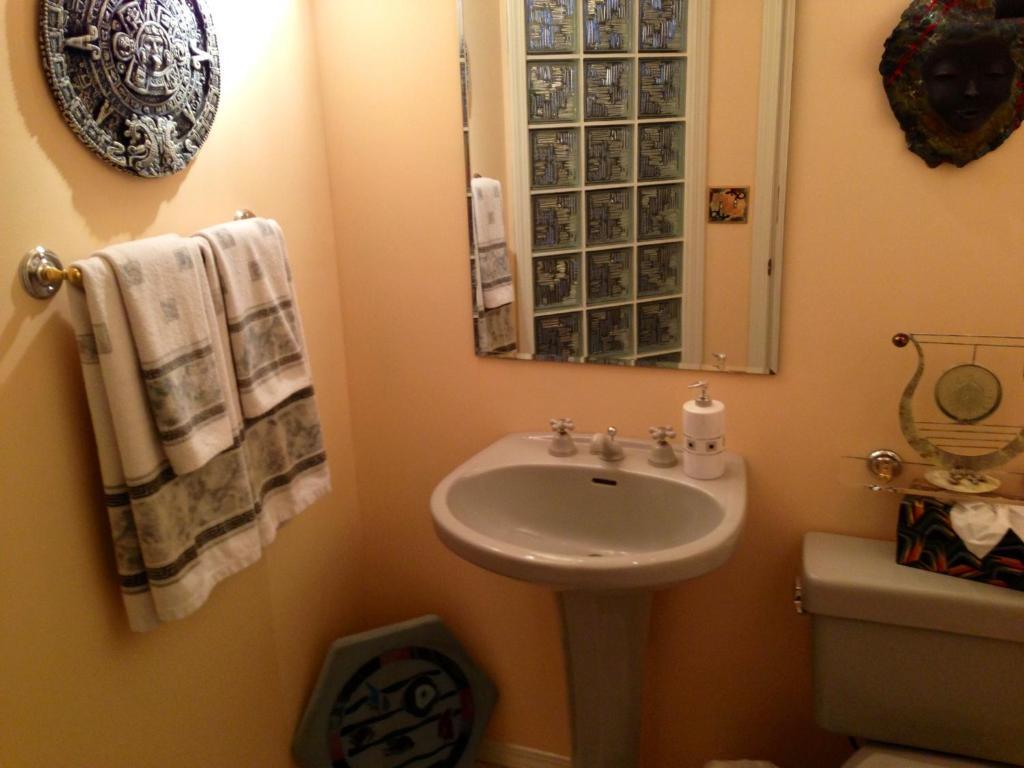 Redwood Meadows Bed And Breakfast Bragg Creek Экстерьер фото